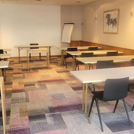 Ibis Saint-Omer Centre Bagian luar foto