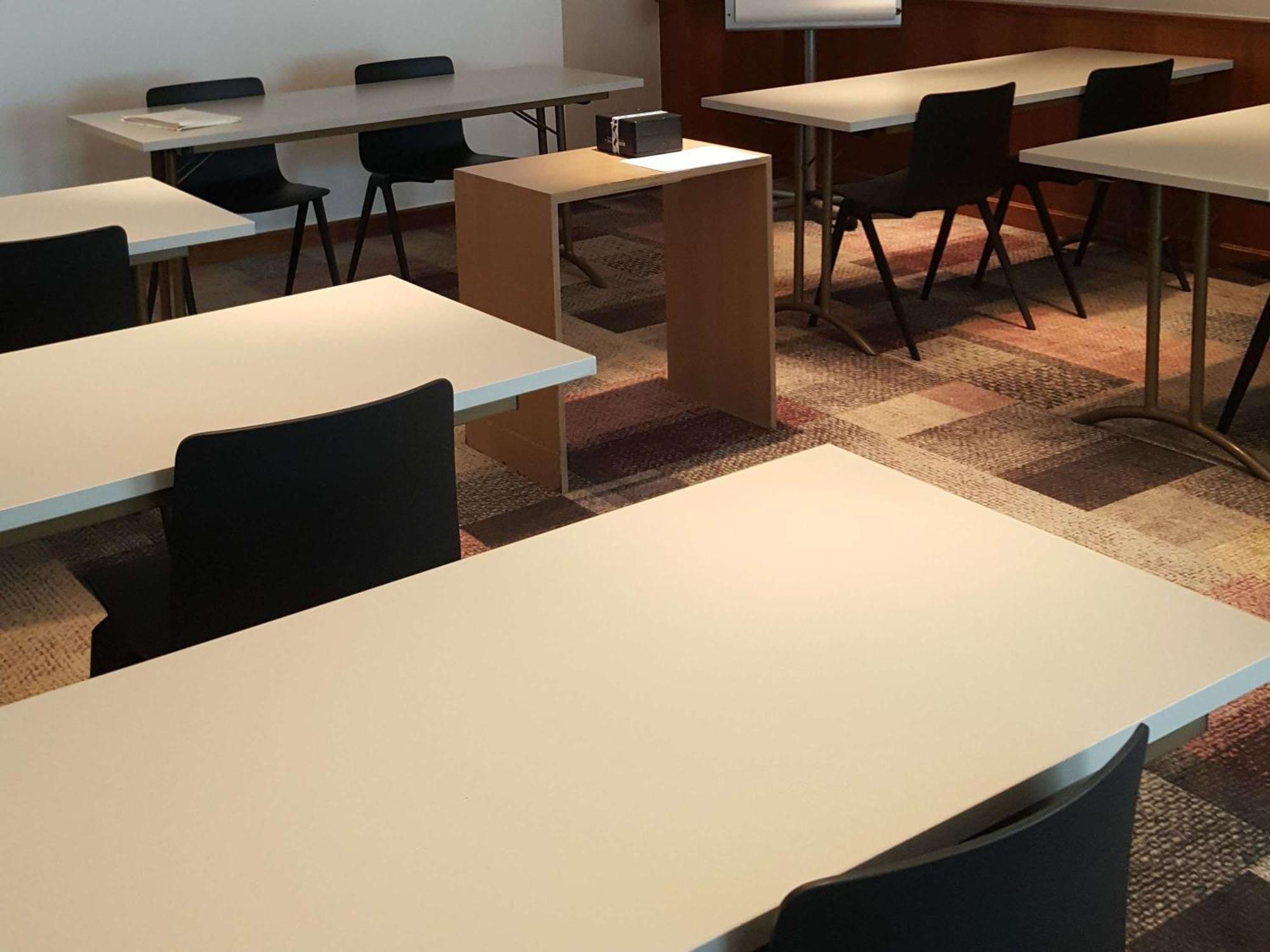 Ibis Saint-Omer Centre Bagian luar foto